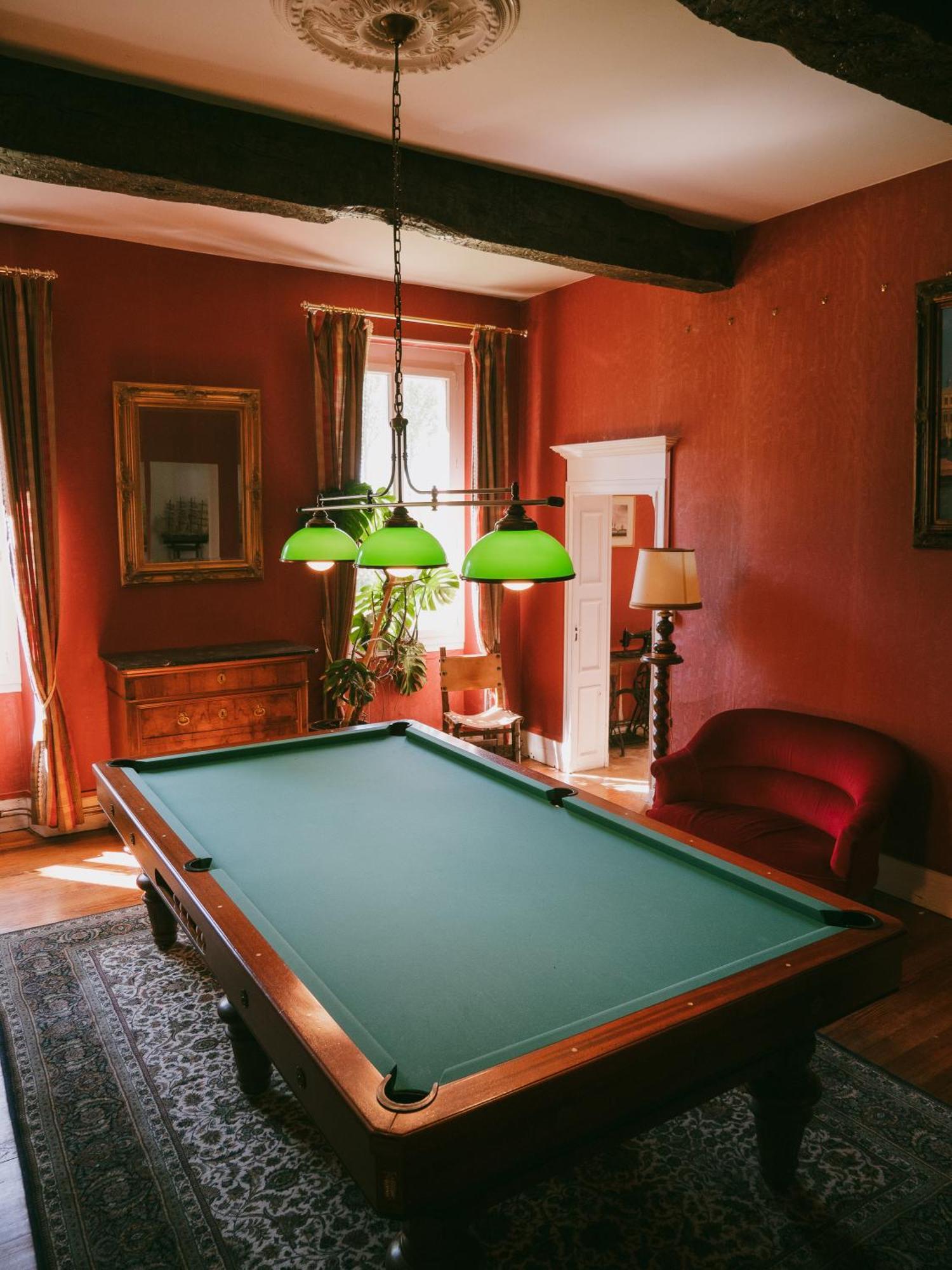 Le Manoir De Hotel *