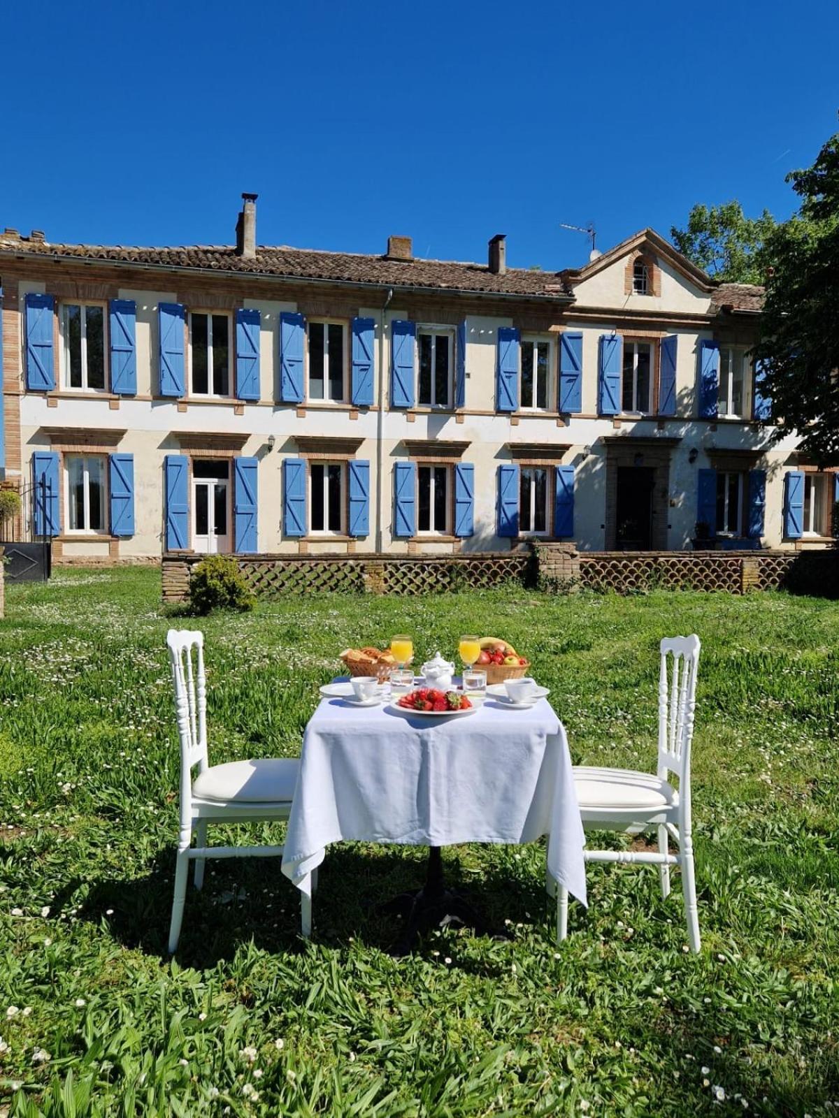 Le Manoir De Lisle-sur-Tarn